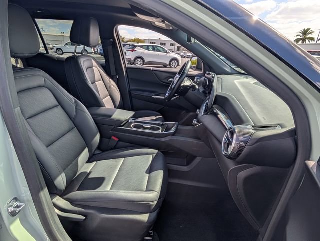 Used 2025 Chevrolet Equinox LT w/ Convenience Package II AWD/4WD image 17