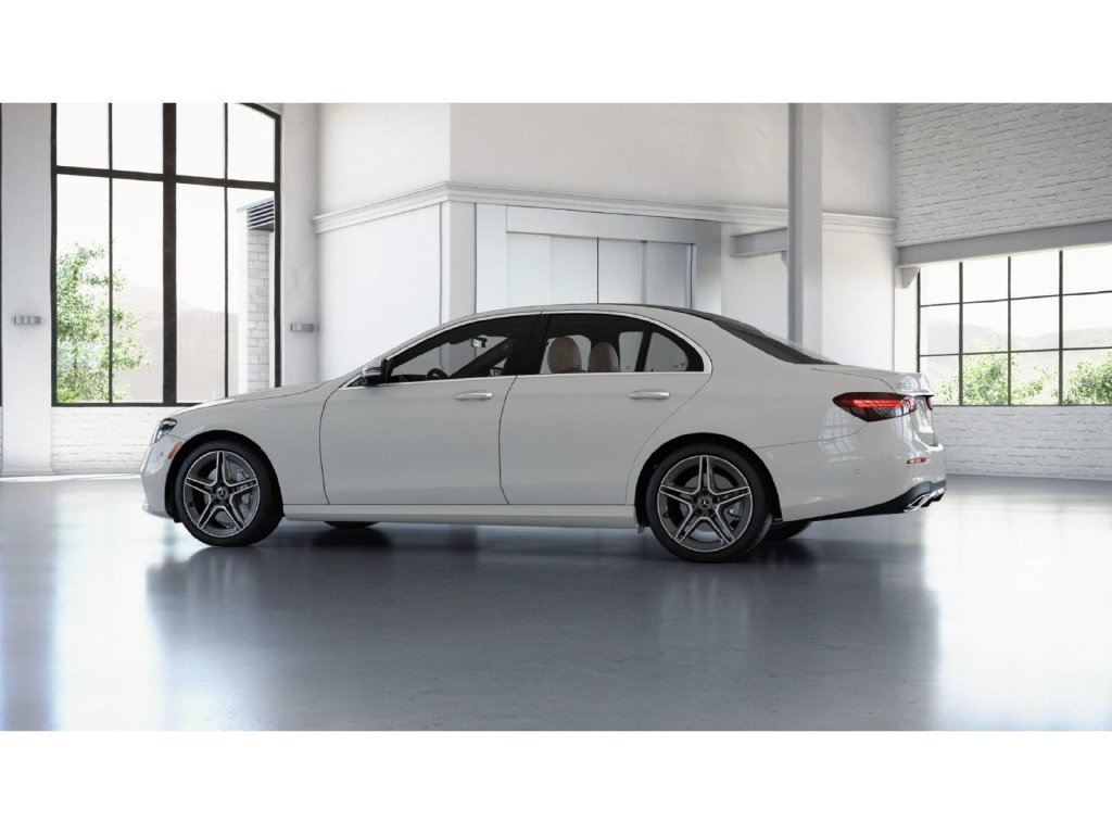 Used 2023 Mercedes-Benz E 350 4MATIC Sedan image 33