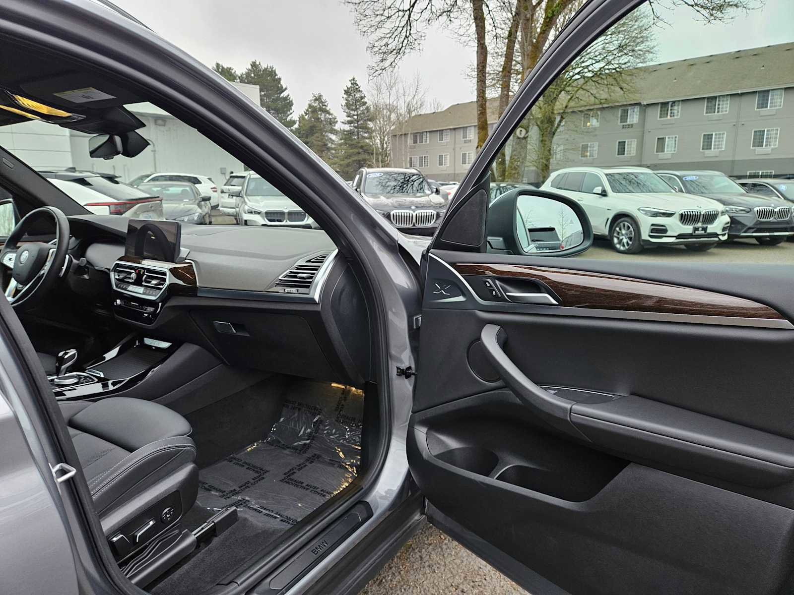 Used 2024 BMW X3 xDrive30i image 10