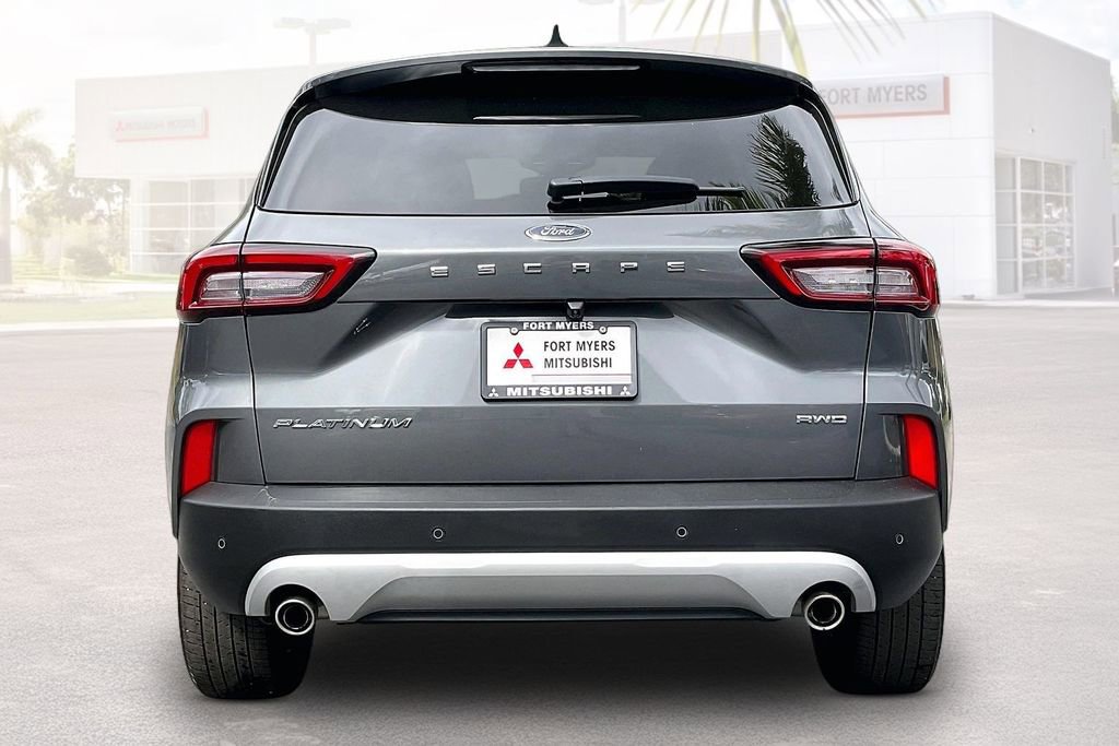 Used 2025 Ford Escape Platinum AWD/4WD image 16