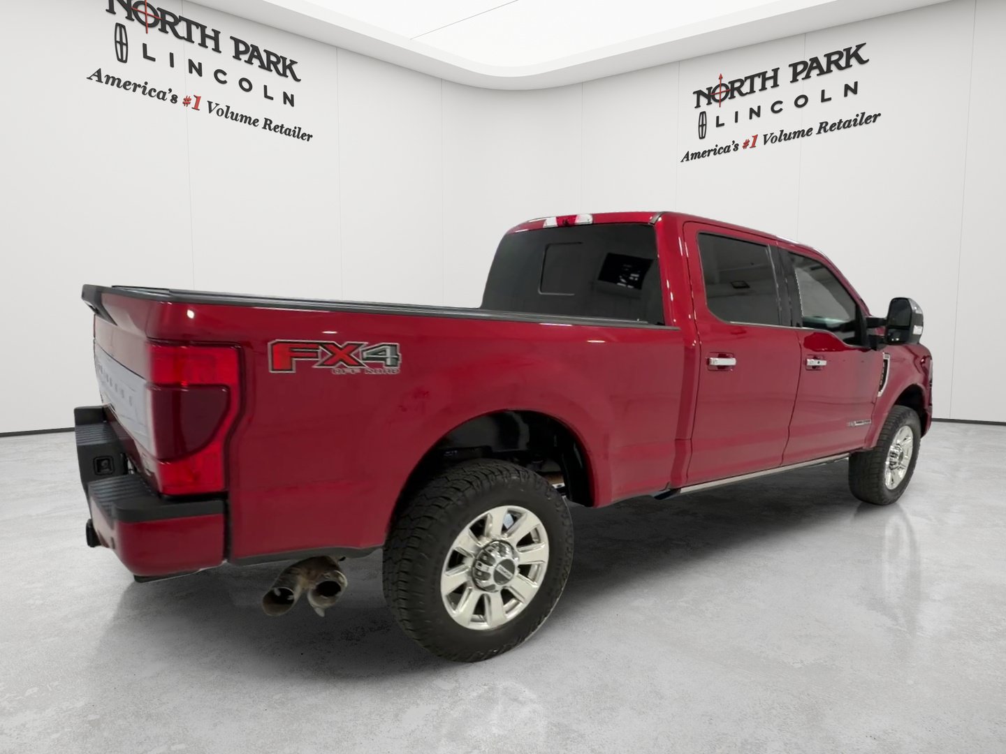 Used 2020 Ford F250 Platinum w/ FX4 Off-Road Package AWD/4WD image 5