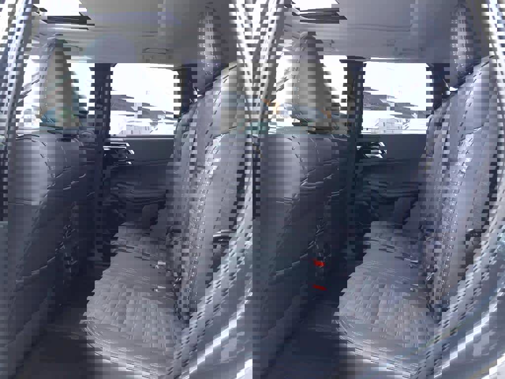 New 2025 Mitsubishi Outlander SE image 10