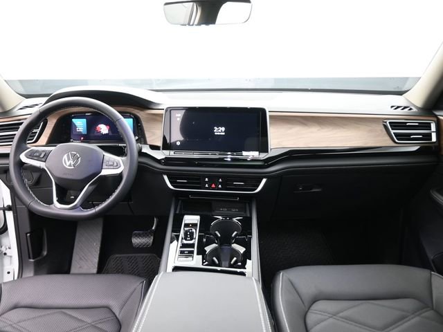 New 2026 Volkswagen Atlas SE image 24