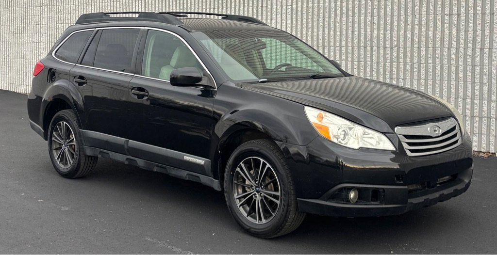 Used 2010 Subaru Outback 2.5i Premium image 5