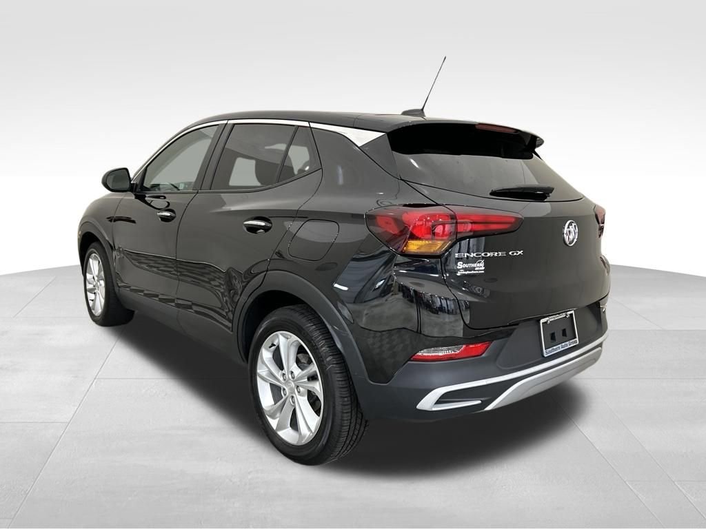 Used 2023 Buick Encore GX Preferred w/ Cold Weather Comfort Package image 3
