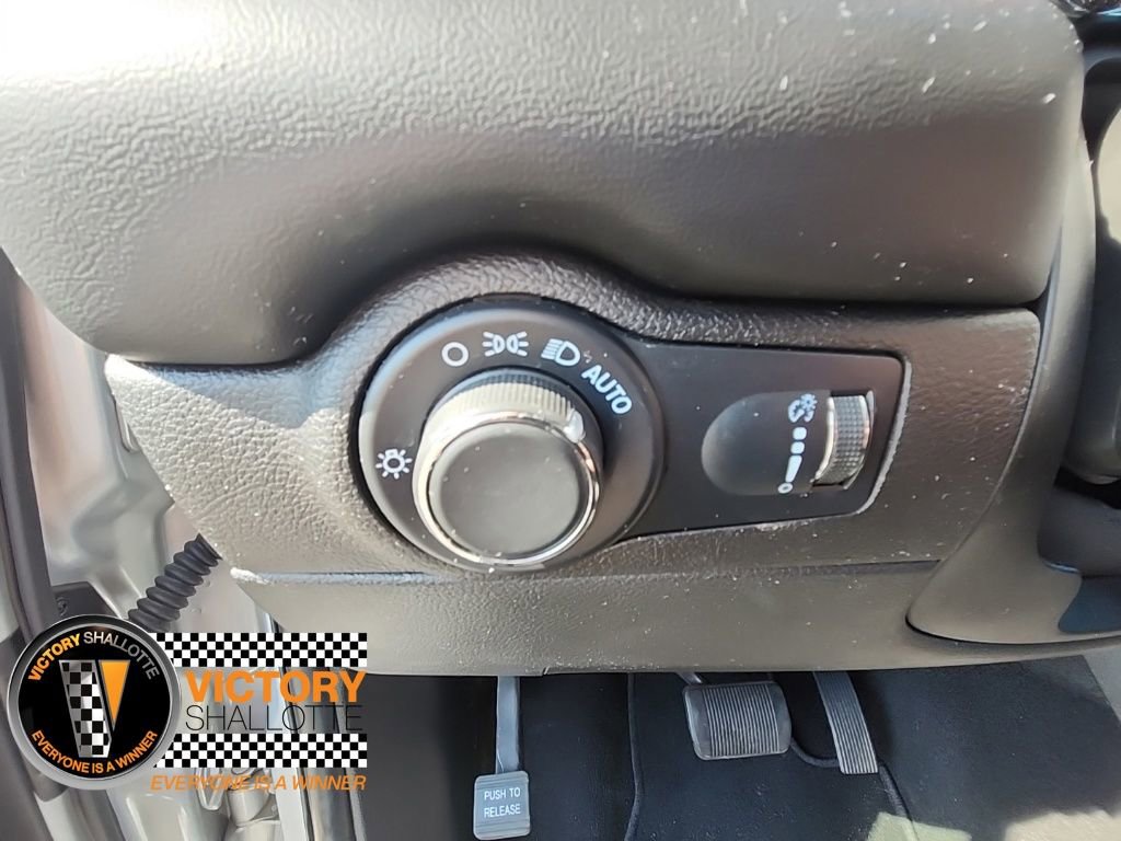 Certified 2024 Dodge Durango GT image 27