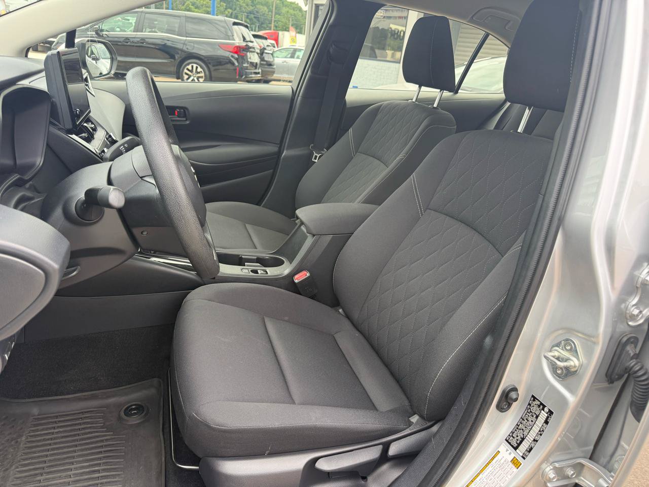 Used 2024 Toyota Corolla LE FWD image 7