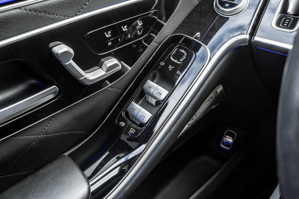 Used 2021 Mercedes-Benz S 580 4MATIC Sedan image 16