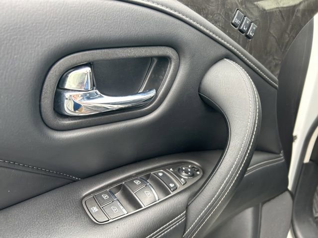 Used 2024 INFINITI QX80 Luxe AWD/4WD image 13
