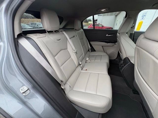 Used 2023 Cadillac XT4 Premium Luxury image 32