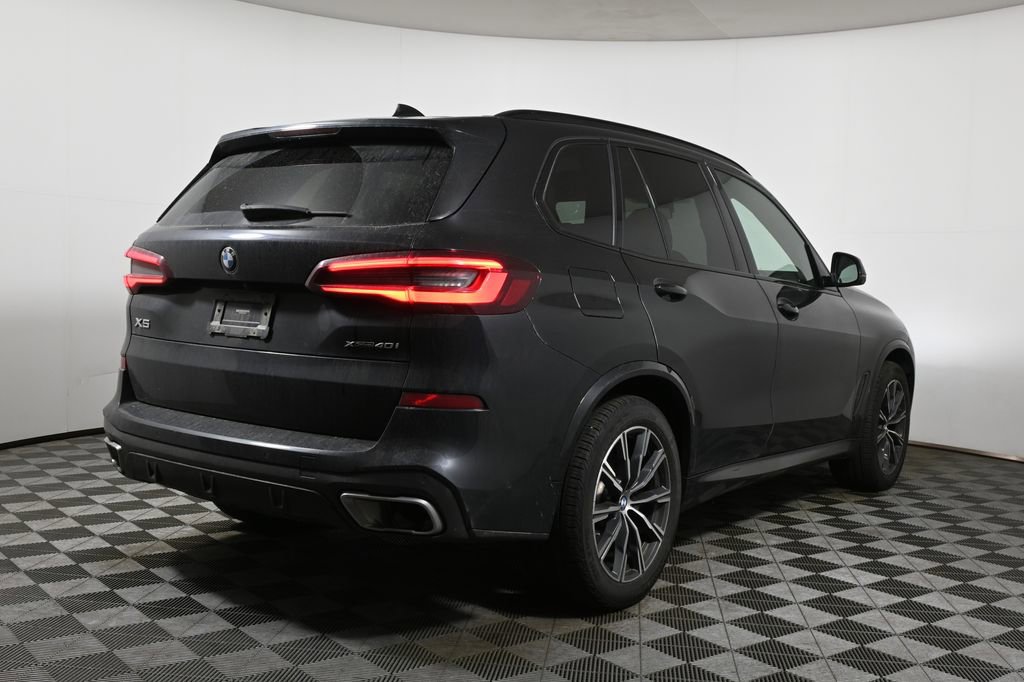 Used 2023 BMW X5 xDrive40i w/ M Sport Package image 6