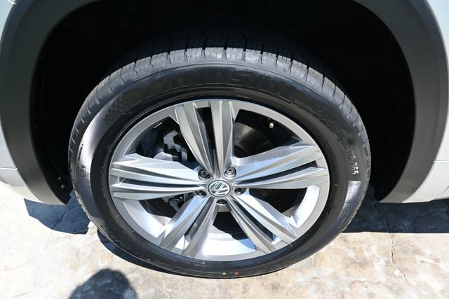 Used 2018 Volkswagen Atlas SE w/ R-Line Package AWD/4WD image 10