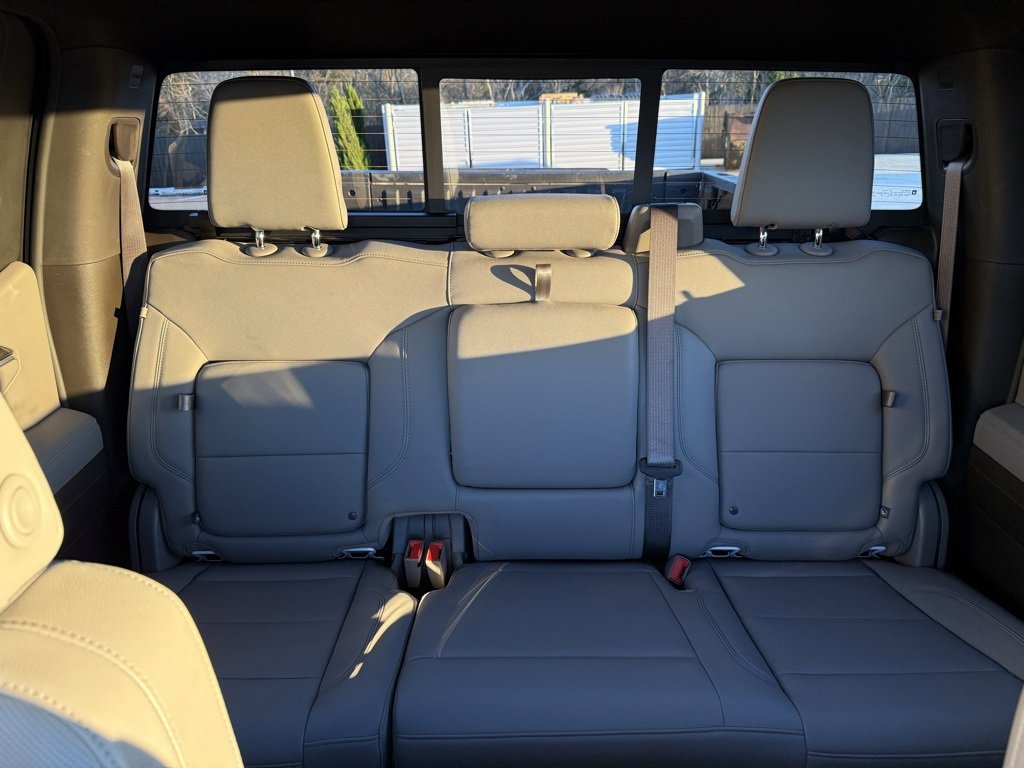 Used 2025 Chevrolet Silverado 1500 LTZ w/ LTZ Premium Package image 34