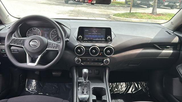 Used 2022 Nissan Sentra S image 12