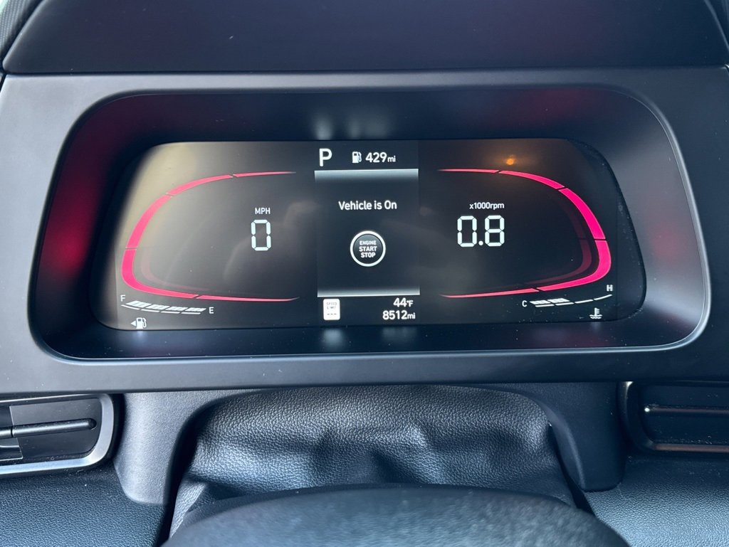 Certified 2025 Hyundai Elantra Sport image 9