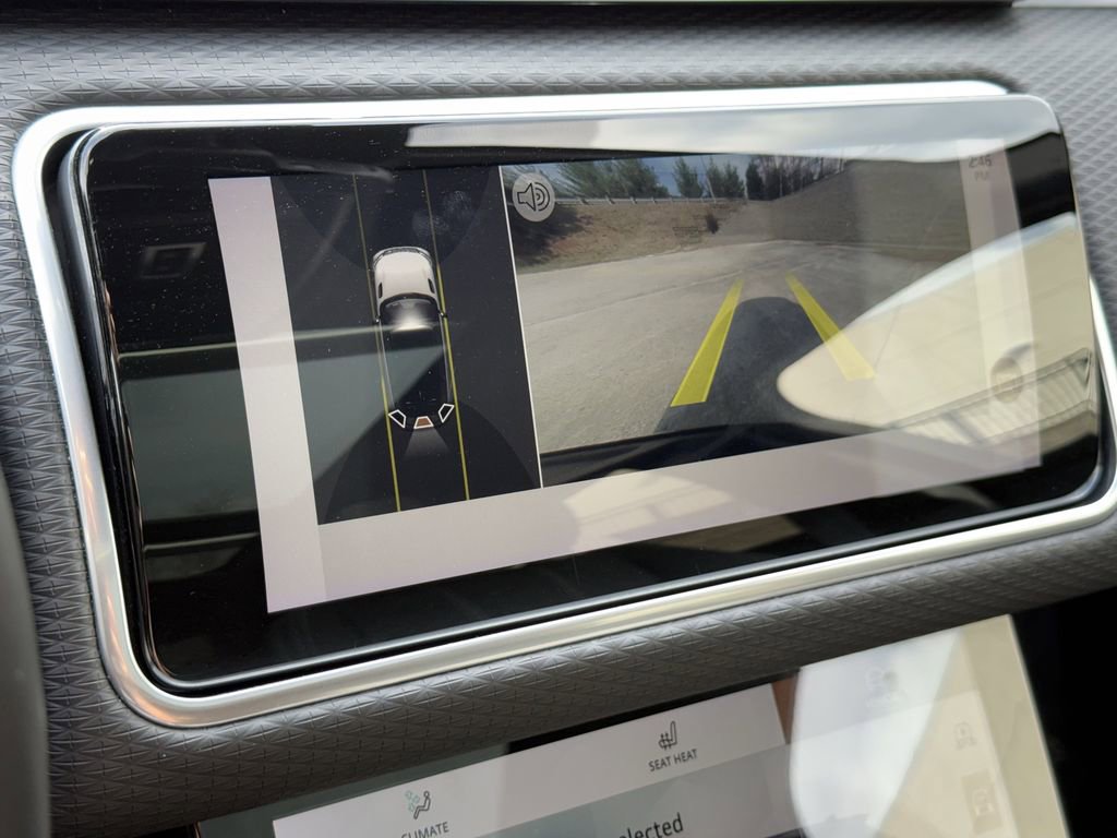 Used 2023 Land Rover Range Rover Velar R-Dynamic S image 24