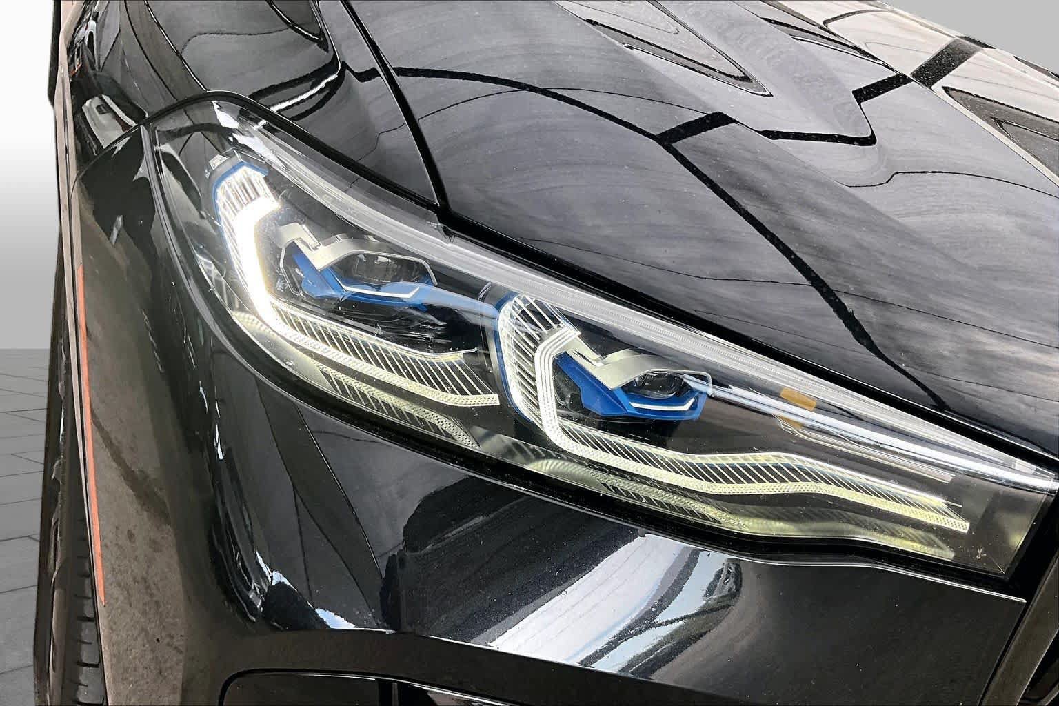 Used 2022 BMW X7 M50i AWD/4WD image 28