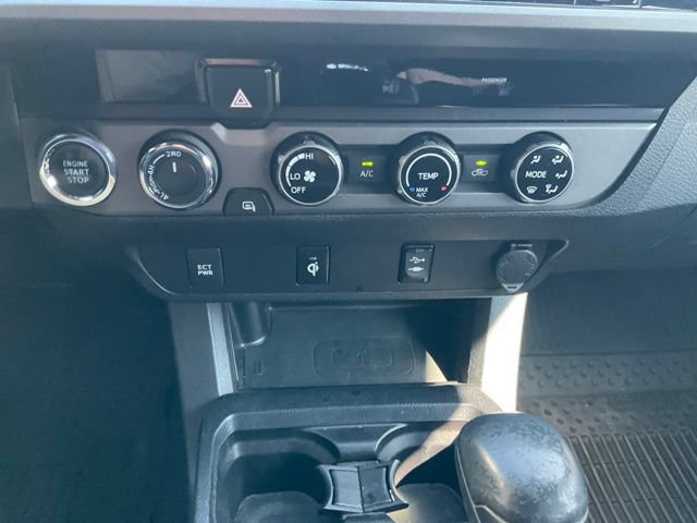 Used 2017 Toyota Tacoma TRD Off-Road w/ Tow Package (A/T) AWD/4WD image 7