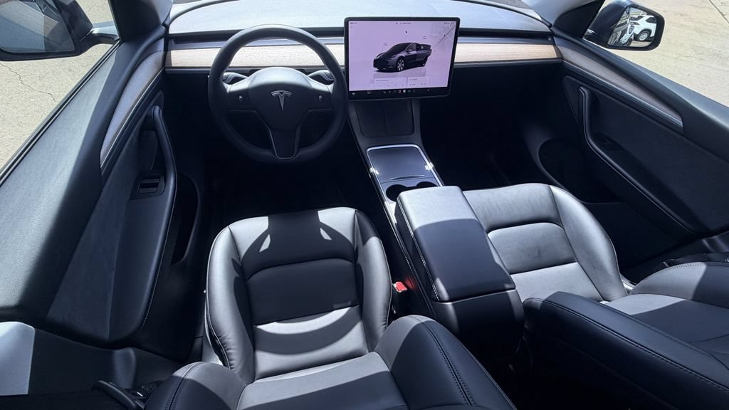 Used 2023 Tesla Model Y Long Range AWD/4WD image 14
