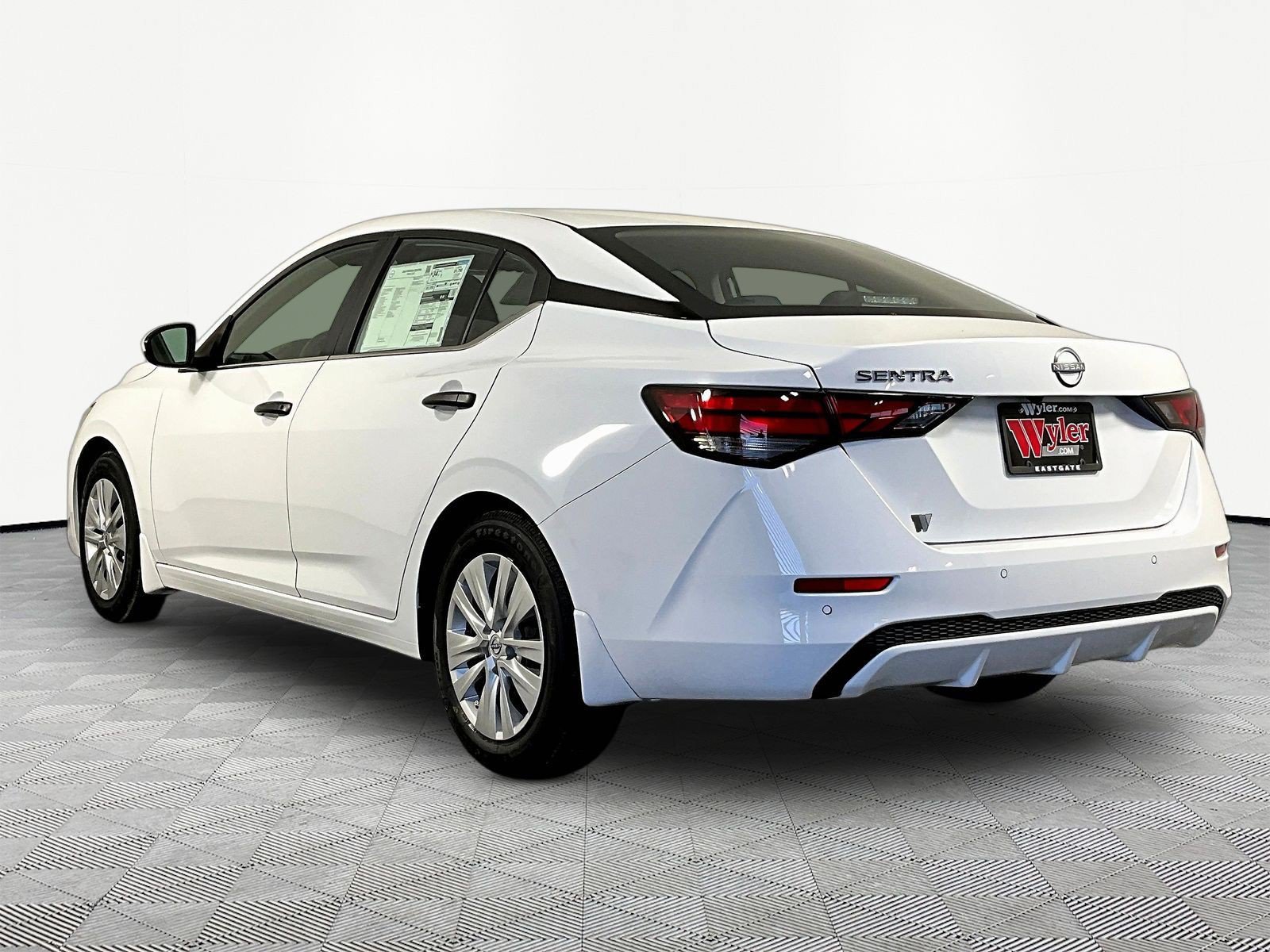 Certified 2025 Nissan Sentra S FWD image 4