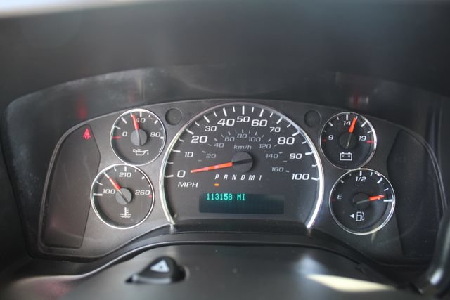 Used 2017 Chevrolet Express 3500 RWD image 23