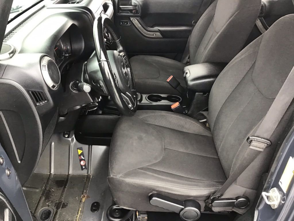 Used 2018 Jeep Wrangler Unlimited Sport S image 7