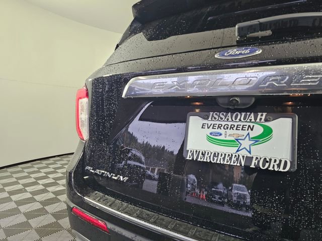 Used 2020 Ford Explorer Platinum w/ Premium Technology Package image 15