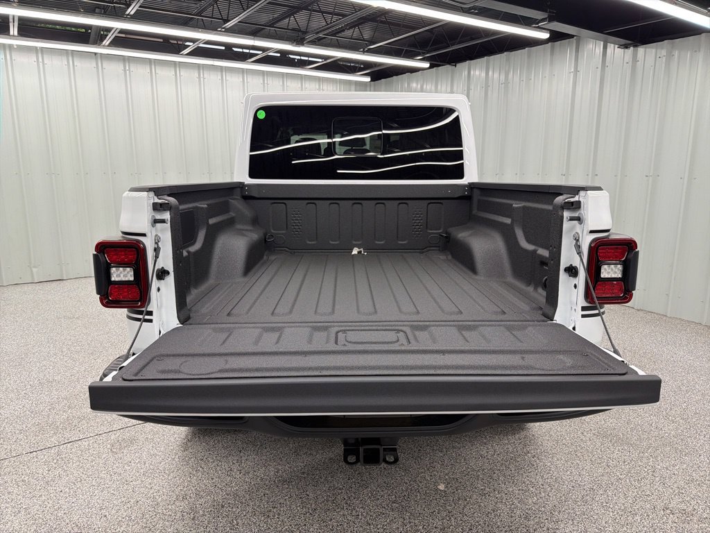 New 2026 Jeep Gladiator Rubicon AWD/4WD image 9