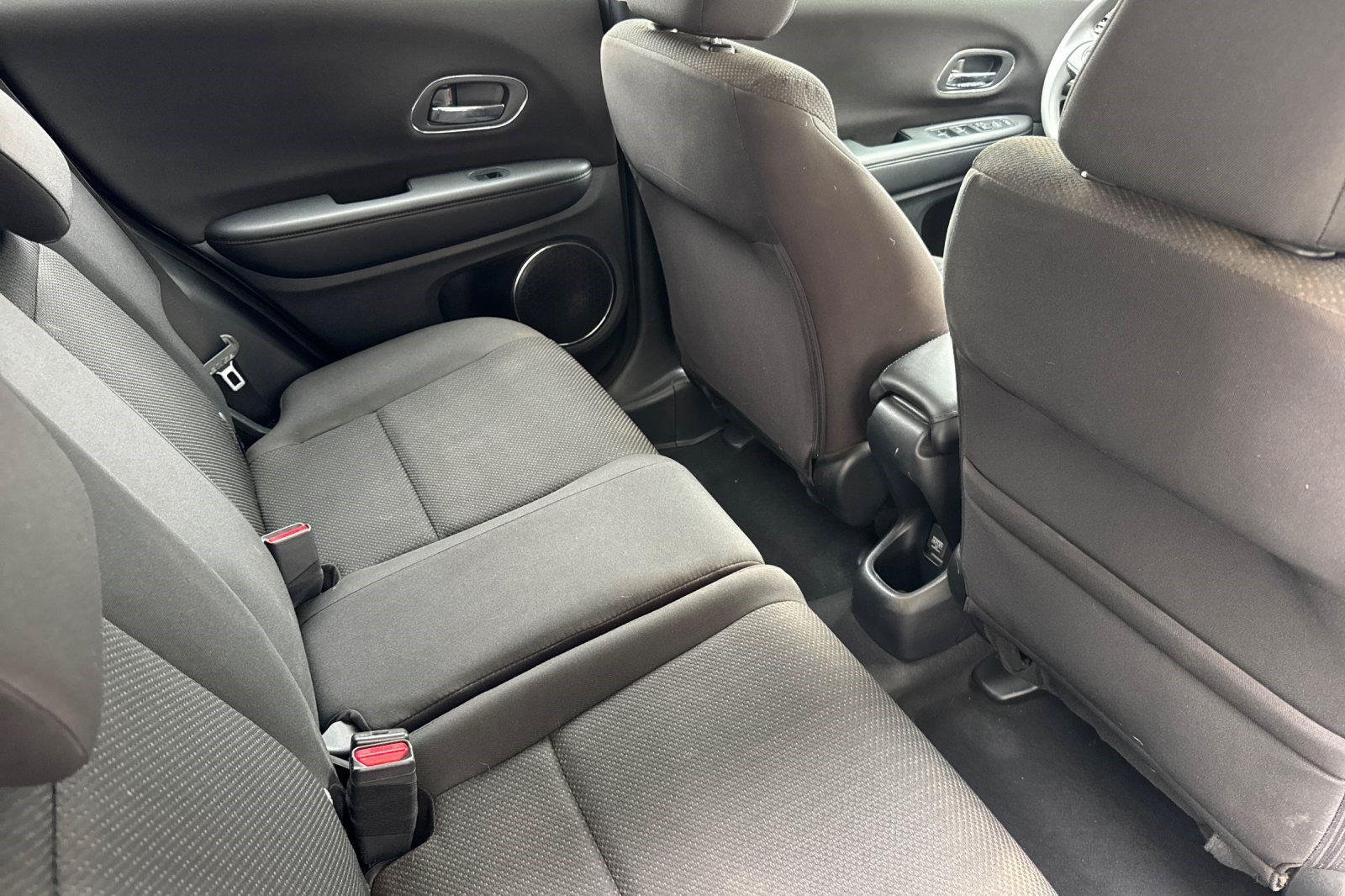 Used 2016 Honda HR-V EX image 29