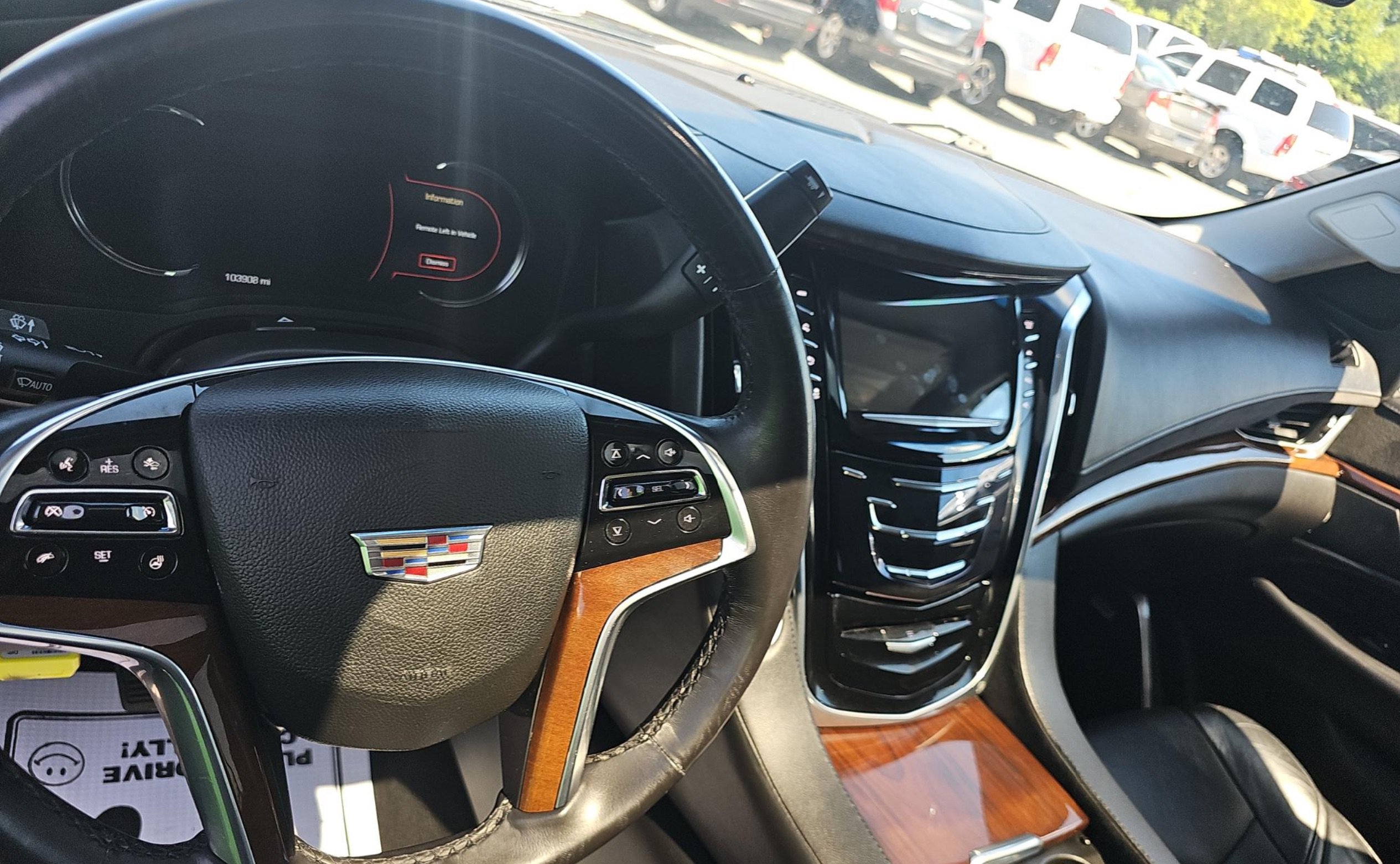 Used 2020 Cadillac Escalade Luxury AWD/4WD image 6