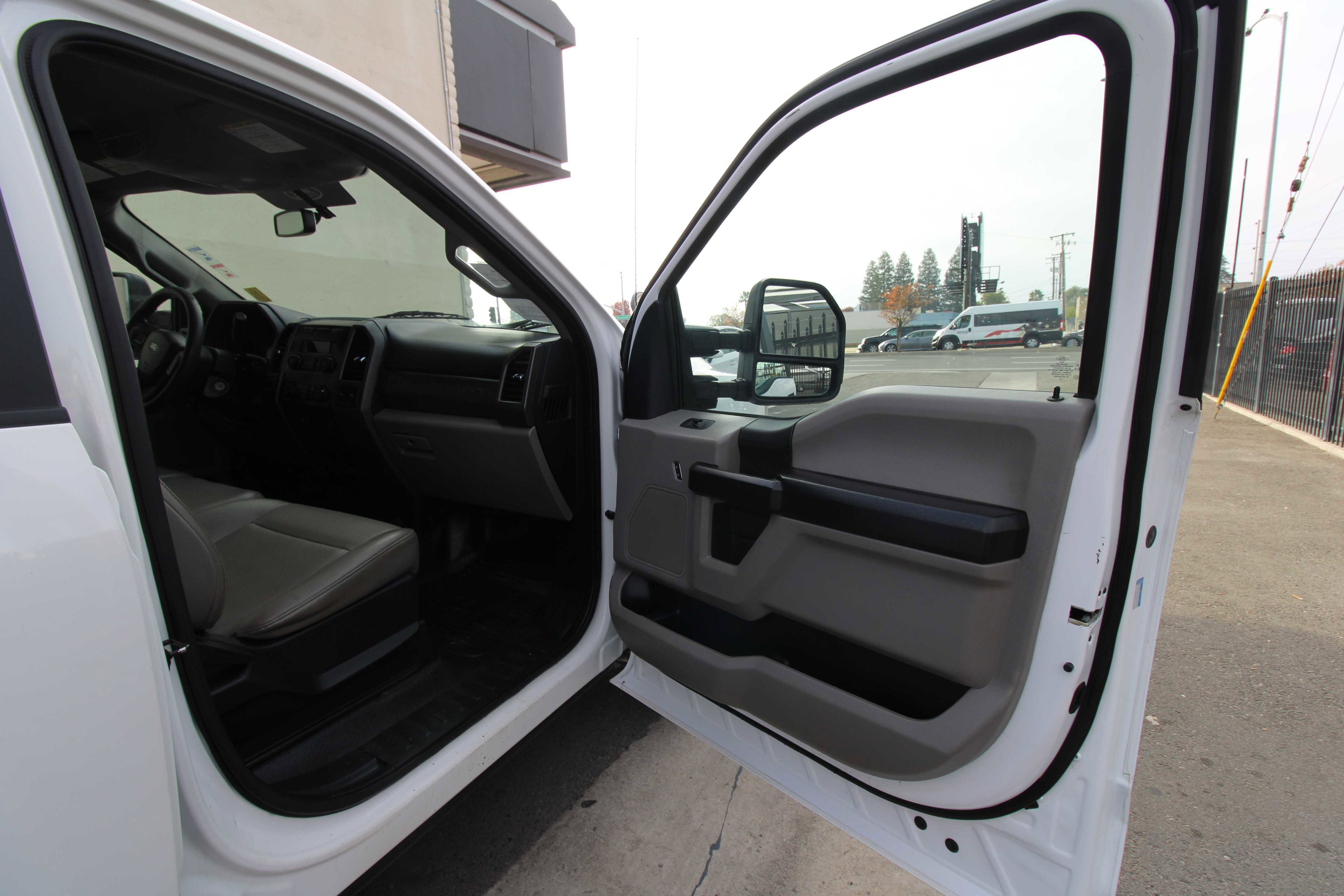 Used 2019 Ford F250 XL w/ Power Equipment Group image 12