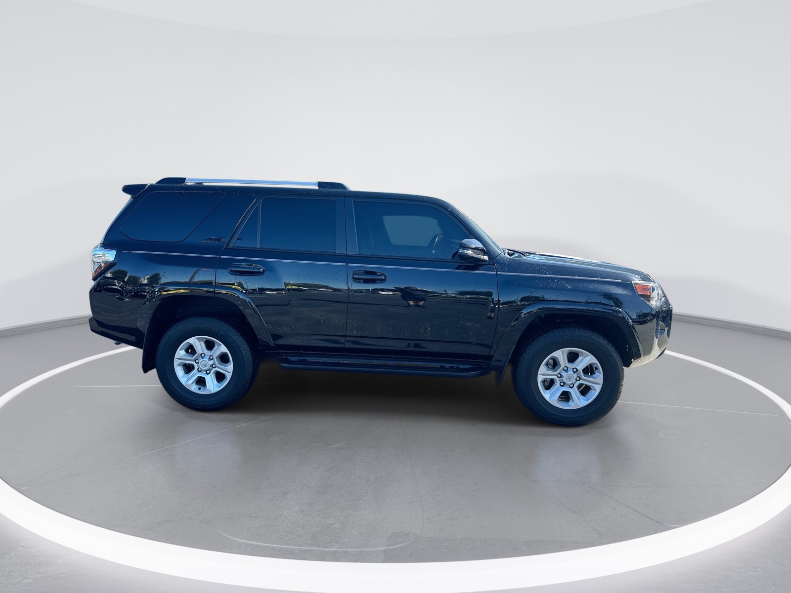 Used 2024 Toyota 4Runner SR5 Premium w/ Moonroof Package AWD/4WD image 10