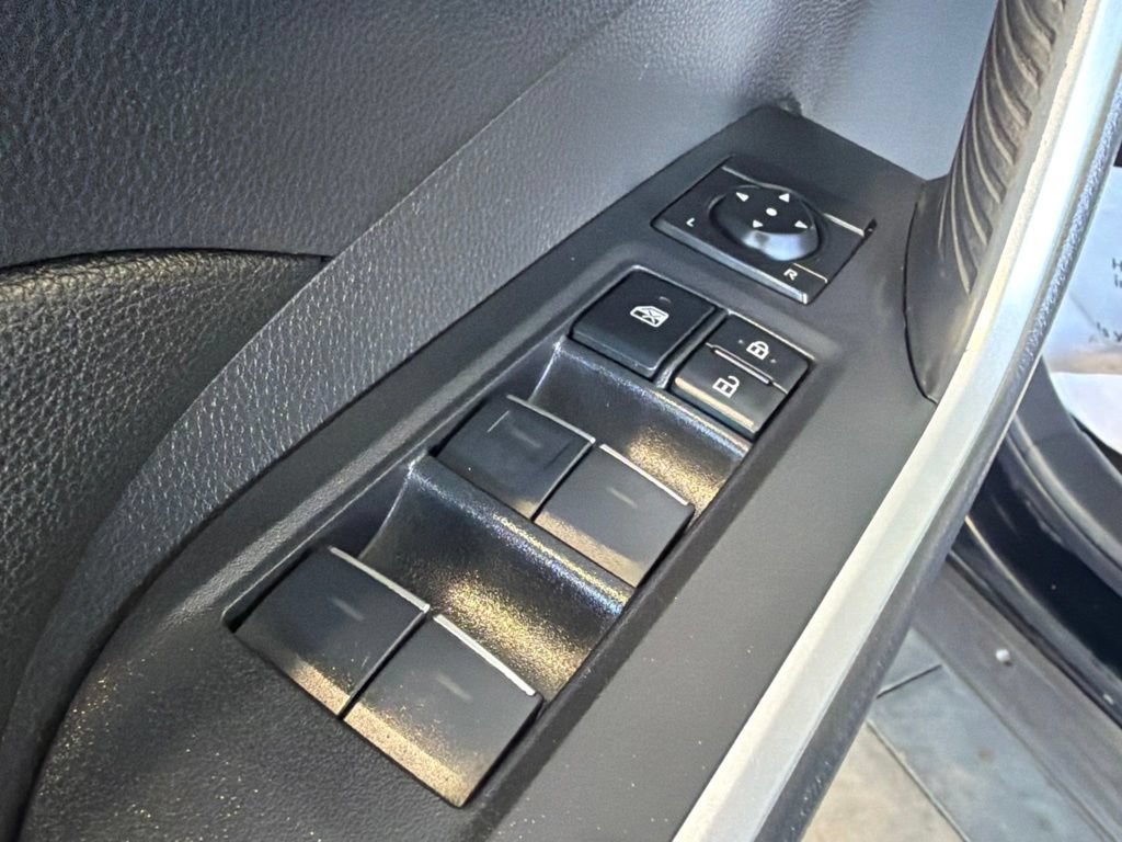 Certified 2022 Toyota RAV4 XLE Premium AWD/4WD image 19
