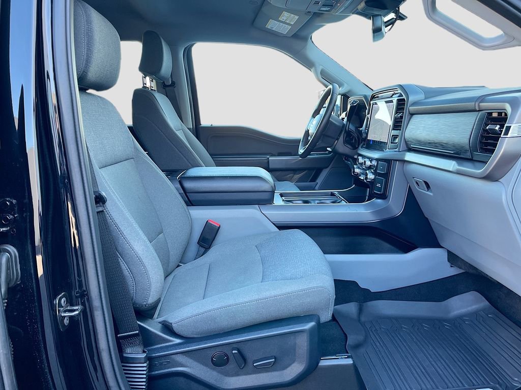 Used 2025 Ford F150 XLT w/ Equipment Group 302A MID image 30