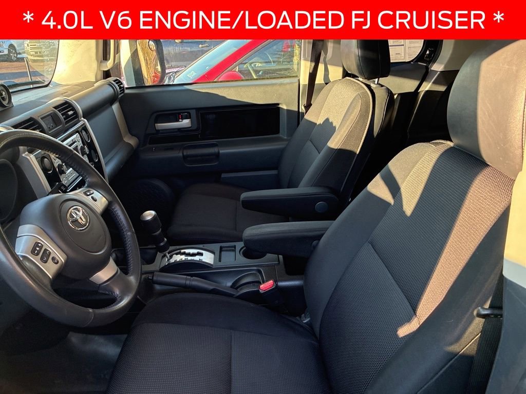 Used 2013 Toyota FJ Cruiser 4WD image 7