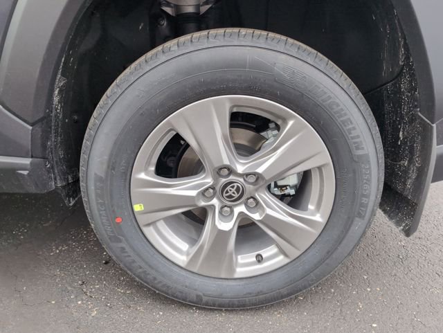 New 2025 Toyota RAV4 XLE w/ Convenience Package image 25