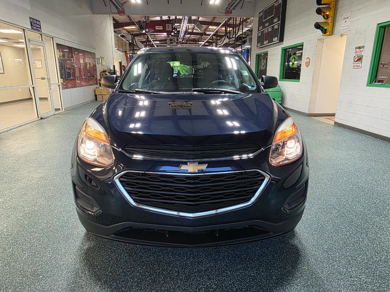 Used 2016 Chevrolet Equinox LS AWD/4WD image 3