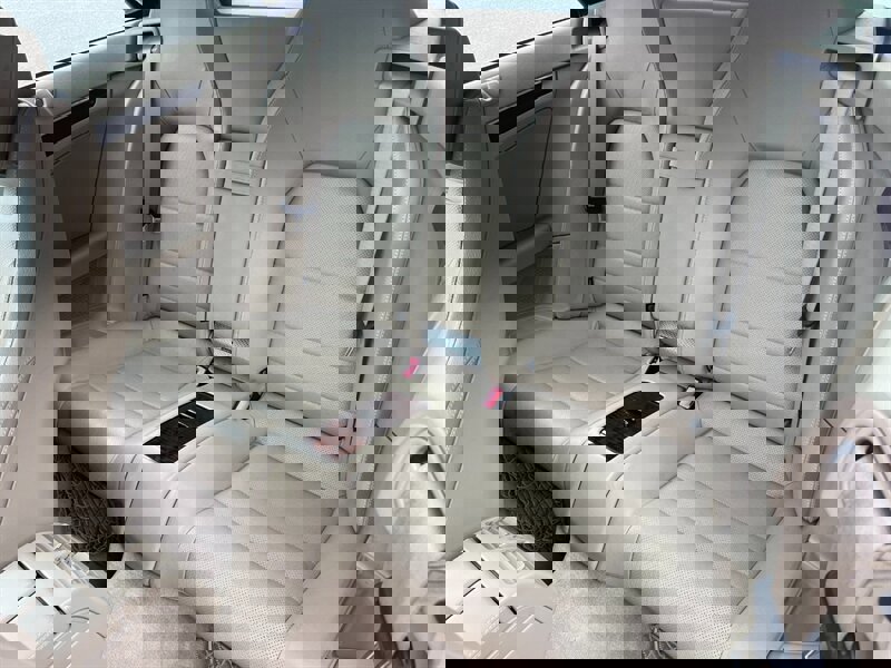 Used 2011 Mercedes-Benz E 550 Cabriolet image 10