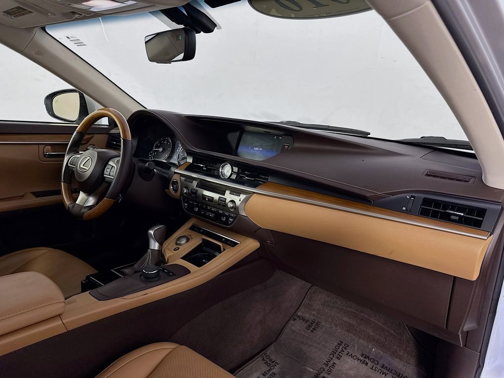 Used 2016 Lexus ES 350 w/ Premium Package w/Wood Trim FWD image 29