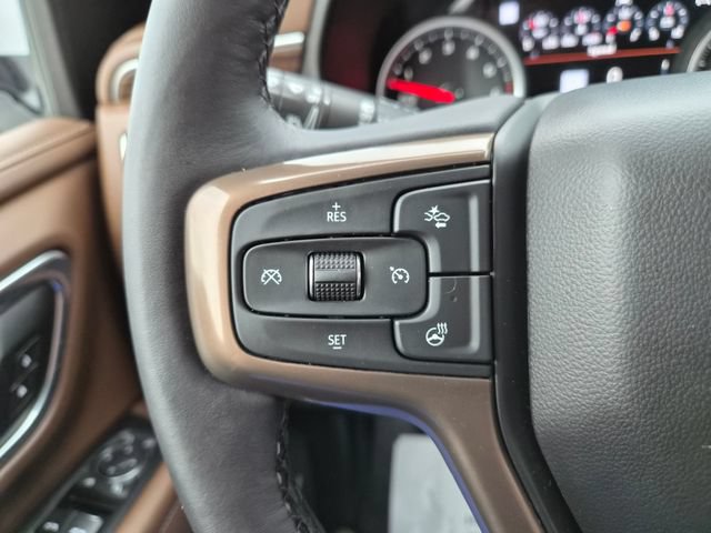 Used 2021 Chevrolet Suburban High Country w/ Premium Package AWD/4WD image 21