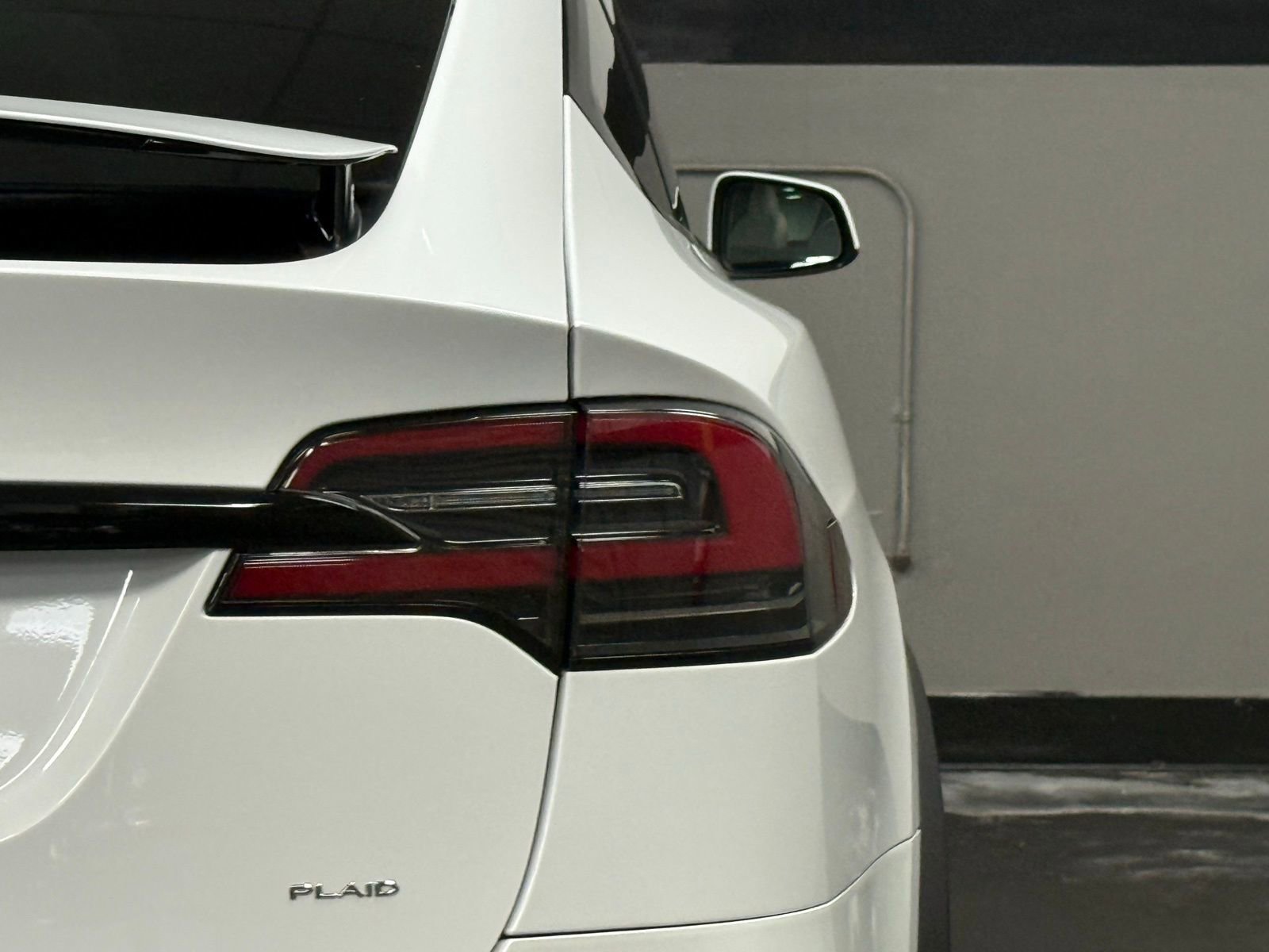 Used 2022 Tesla Model X Plaid image 13