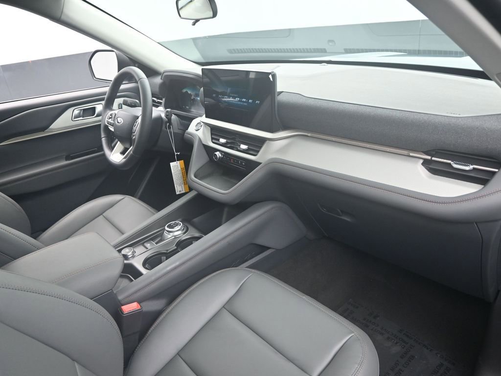 New 2026 Ford Explorer Active image 35