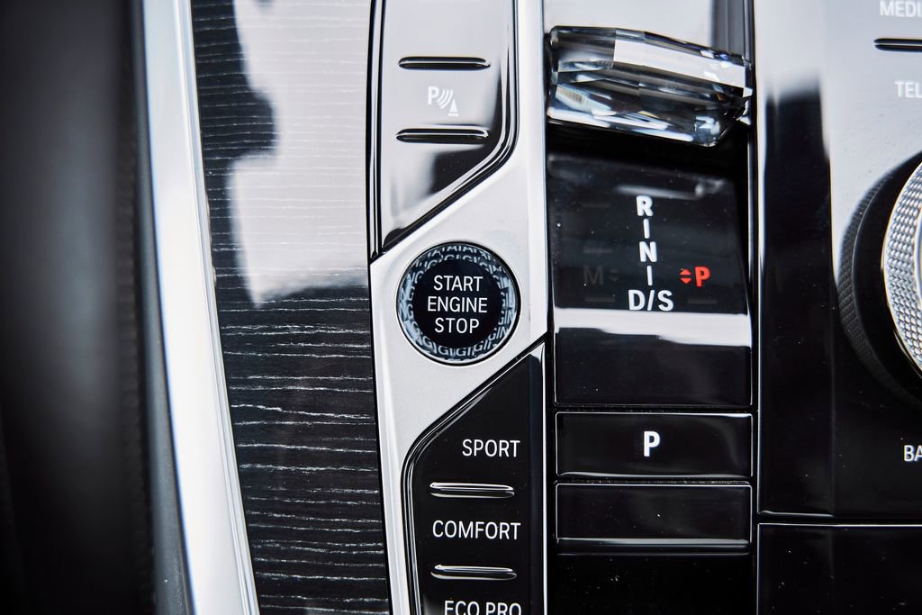 Used 2026 BMW X7 M60i image 76