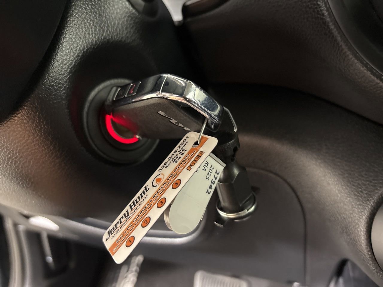 Used 2025 Kia Soul LX FWD image 13