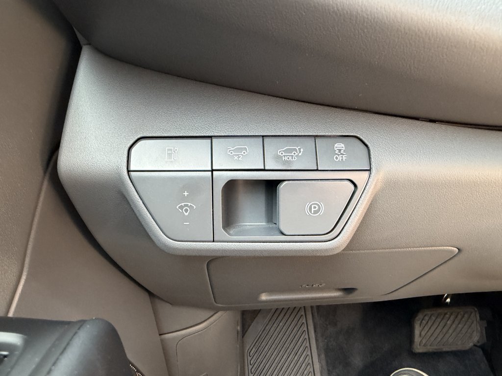 Used 2025 Kia EV9 Wind AWD/4WD image 28