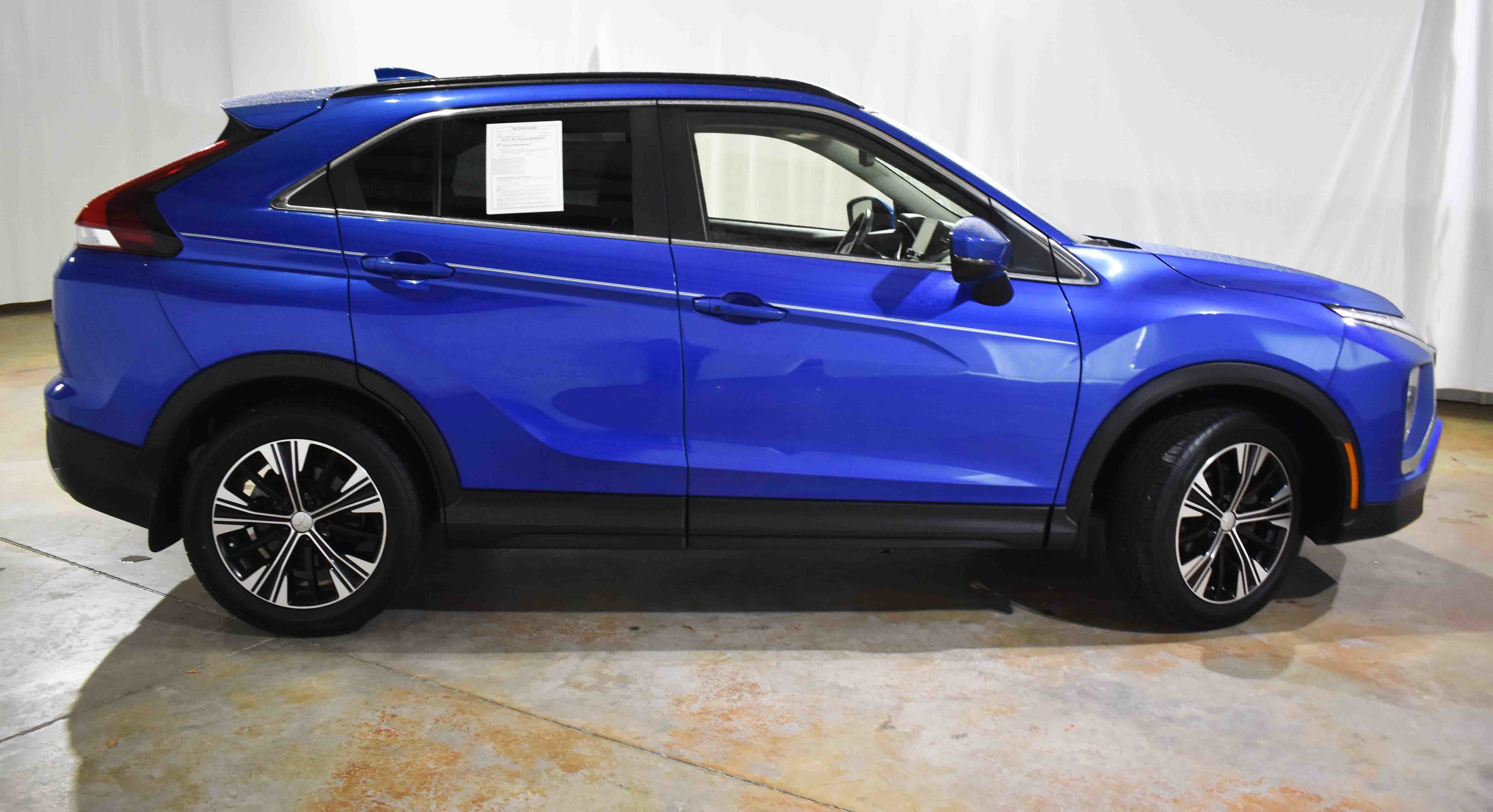 Used 2022 Mitsubishi Eclipse Cross SE image 10