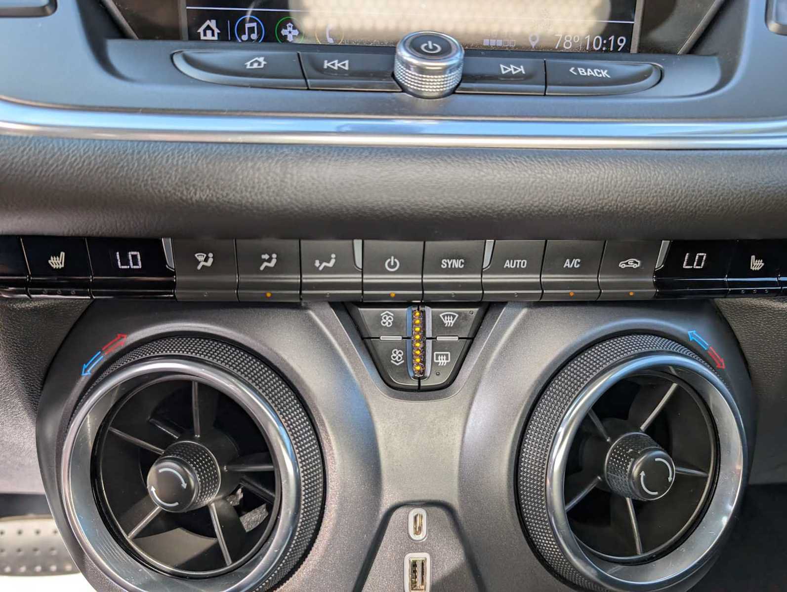 Certified 2019 Chevrolet Blazer LT AWD/4WD image 30