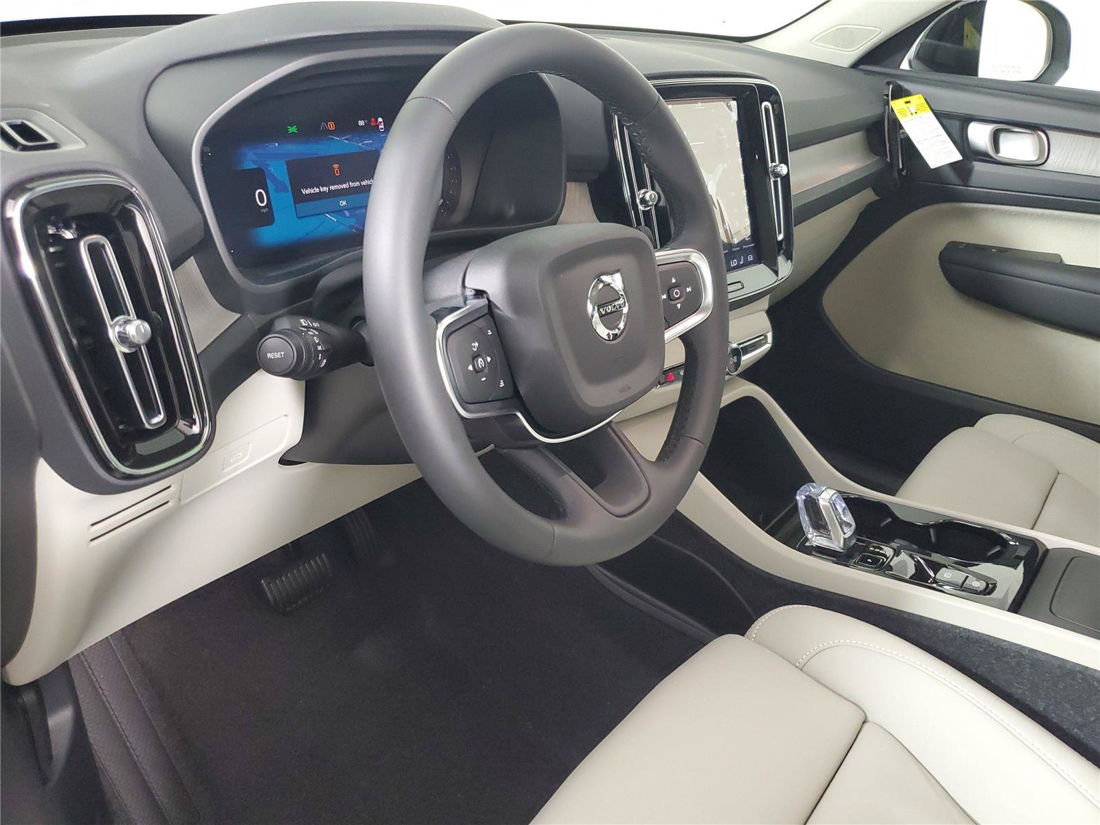 New 2026 Volvo XC40 B5 Plus w/ Protection Package Premier AWD/4WD image 24