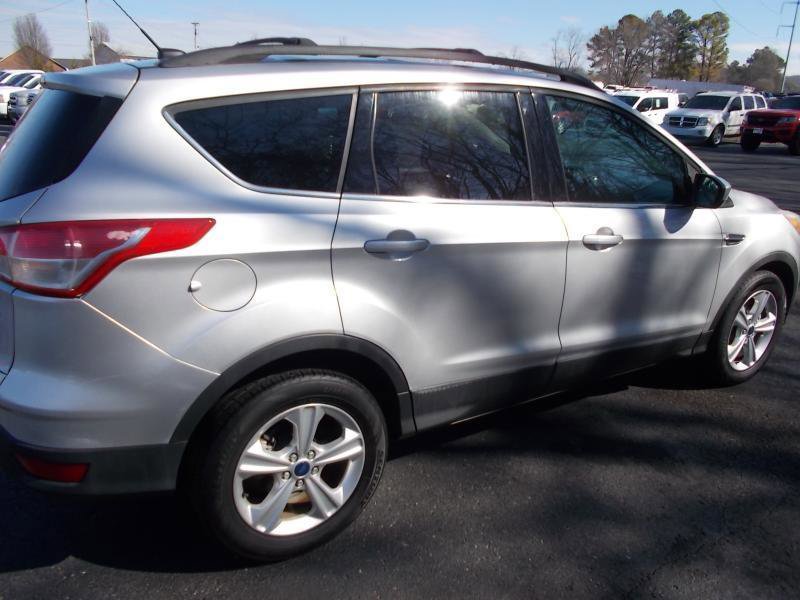 Used 2015 Ford Escape SE w/ Equipment Group 201A AWD/4WD image 13