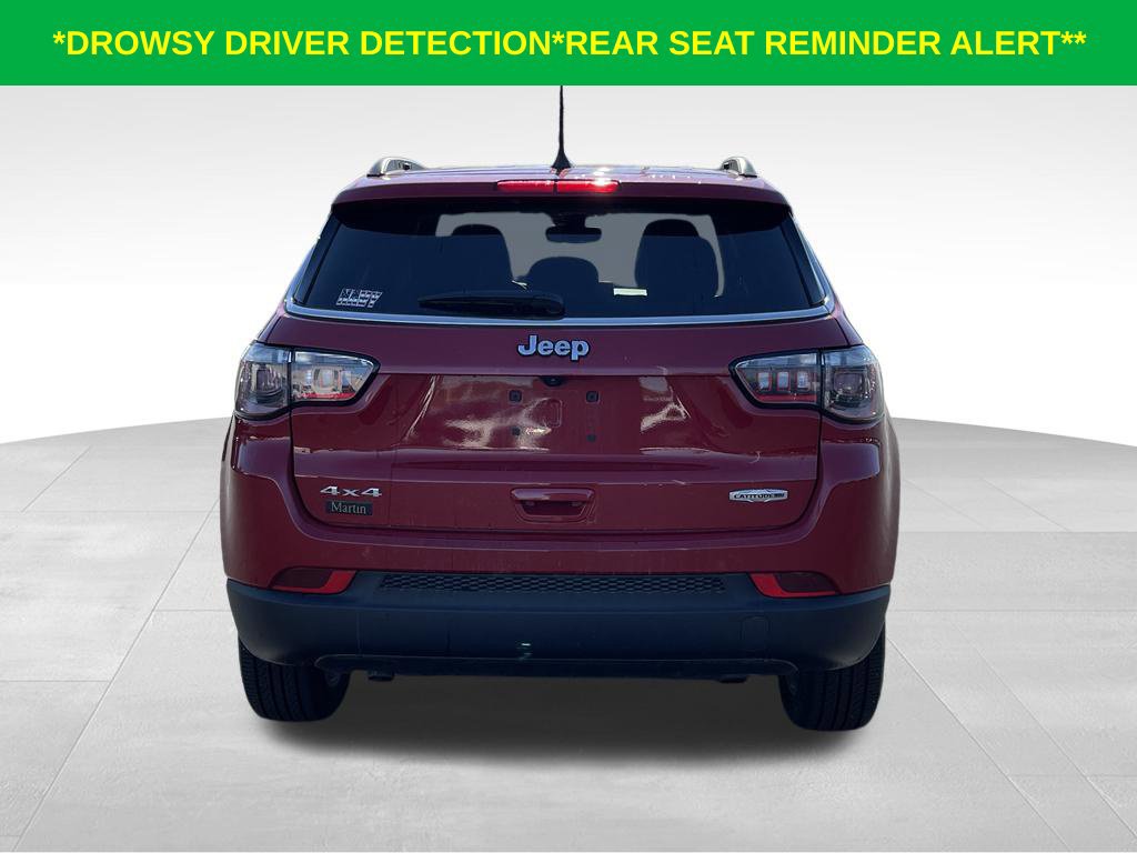 Used 2024 Jeep Compass Latitude AWD/4WD image 9